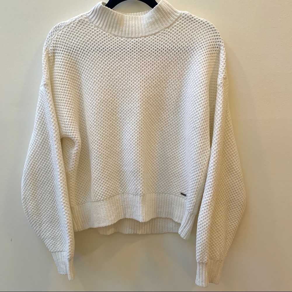 SOLD! Hollister Cream/Off White Waffle Knit Mock Neck Sweater